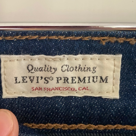 Levi 511 Jeans - Picture 2 of 6